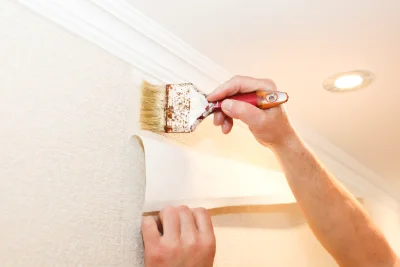 Pose de papier peint à Archingeay — revêtements muraux et toiles de verre